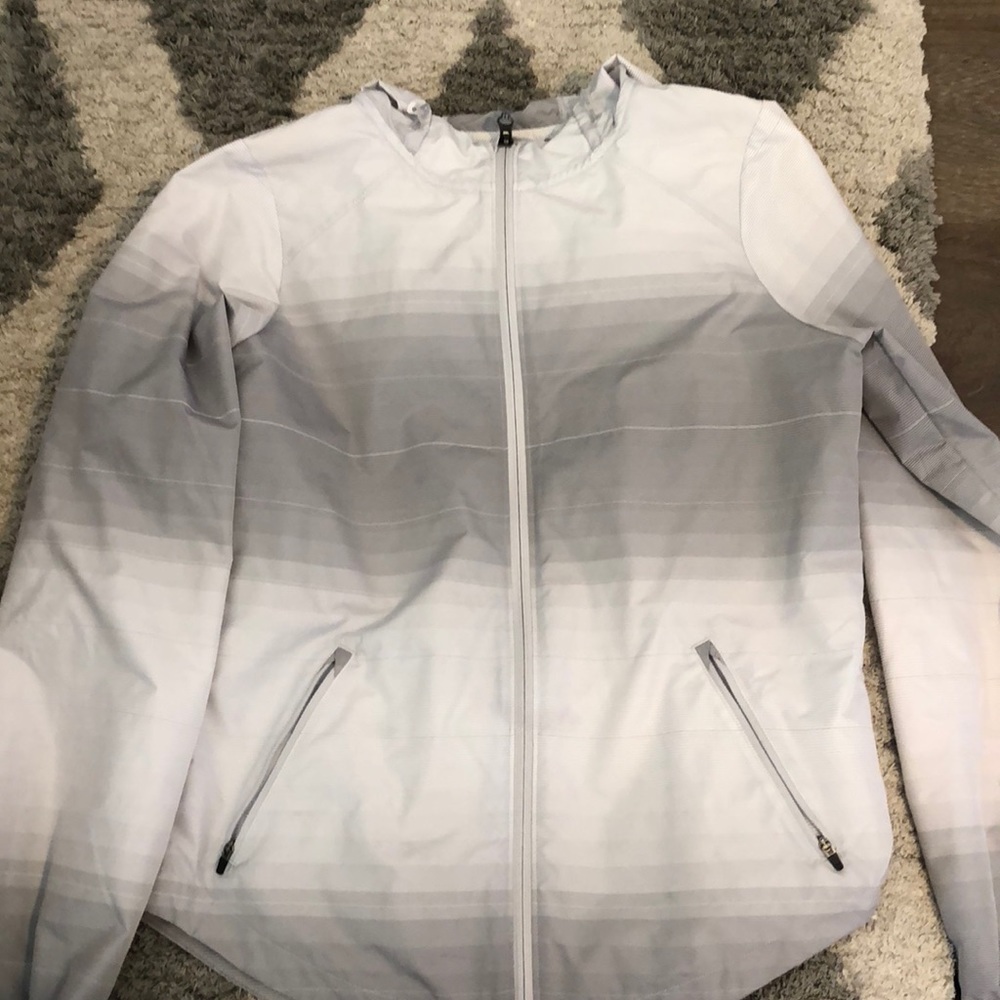 Zella lightweight wind breaker